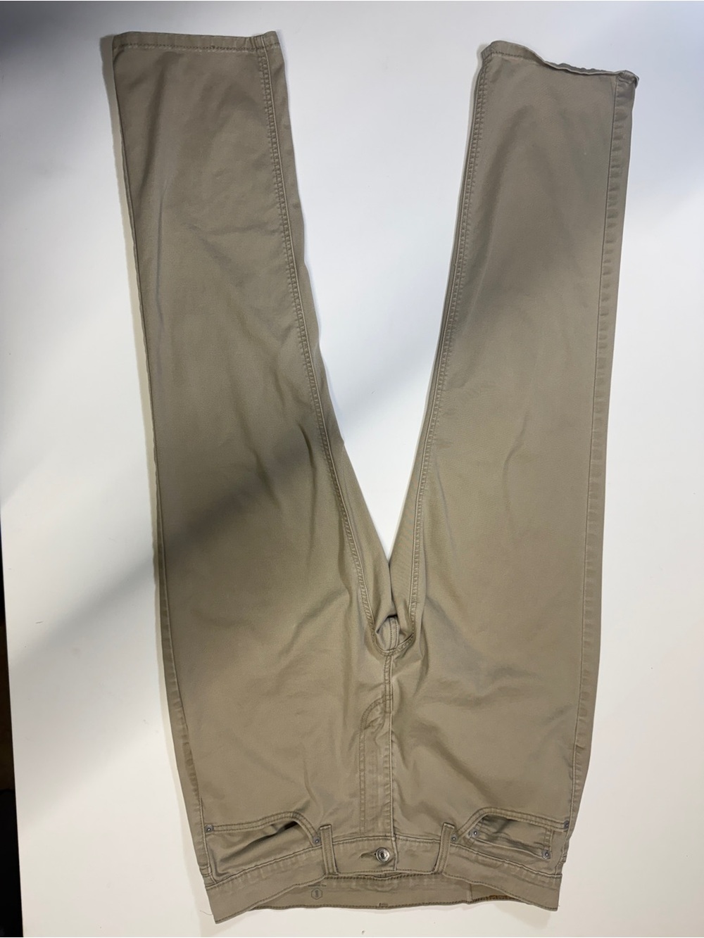 Levi's Men's Chino Pants in Khaki